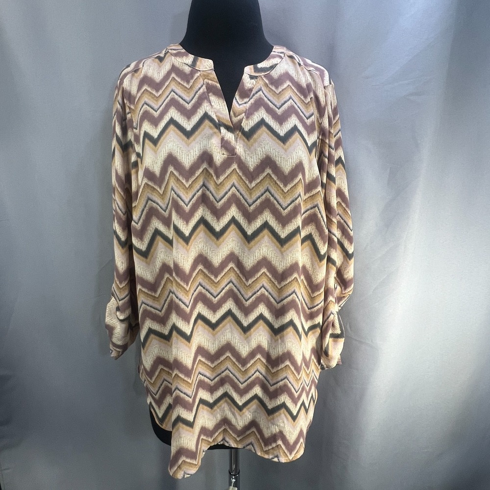 Maurices Atwood Blouse Top Womens 0X Multicolor Chevron Roll Tab Sleeve Popover